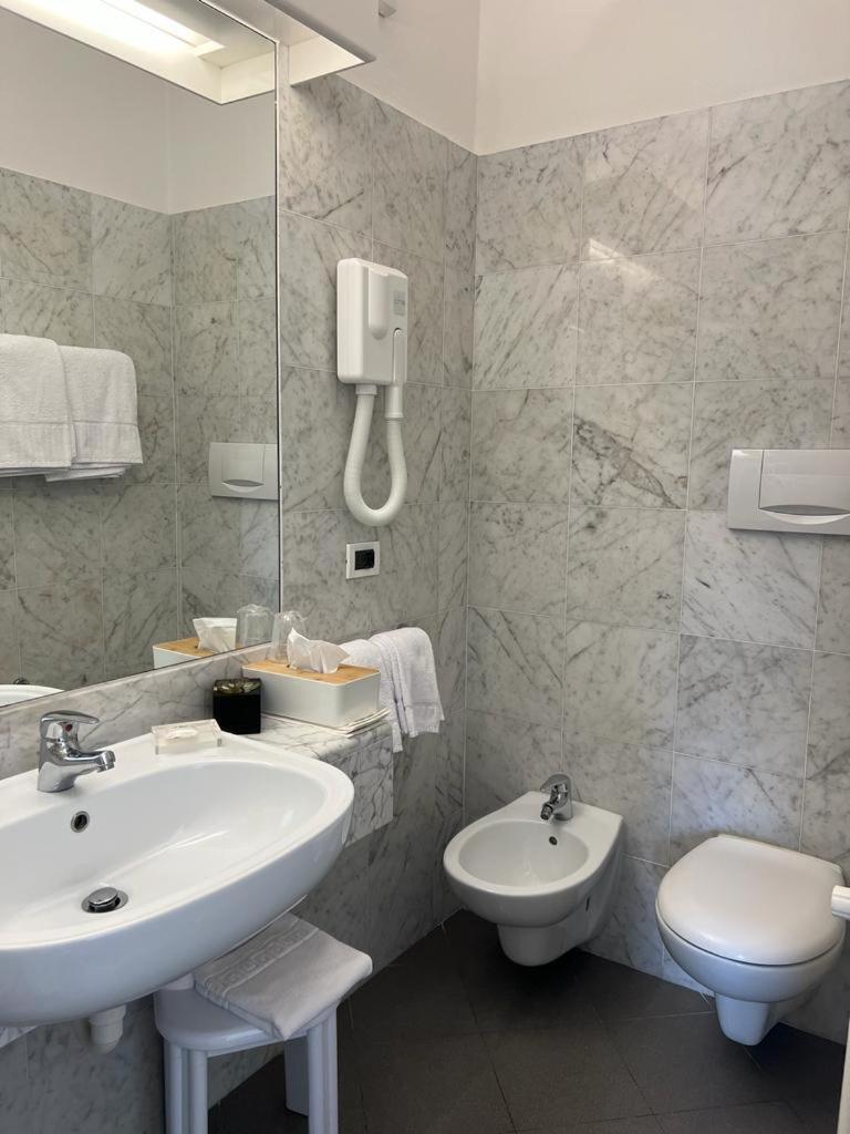 Hotel Excelsior Bay マルチェージネ エクステリア 写真